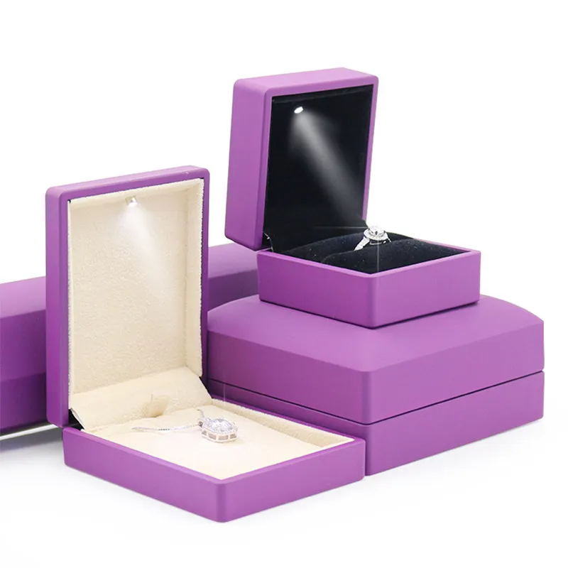 Sieraden Diamond Ring Earring Box LED Verlichte Emitting Ijzer Display Opslag Bruiloft Trouwhuwelijk Propose Engagement Gift F2017688