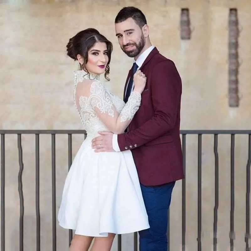 2017 Robes de cocktail arabes courtes col haut Illusion cristal perlé bouton arrière transparent manches longues robes de bal robes de soirée formelles