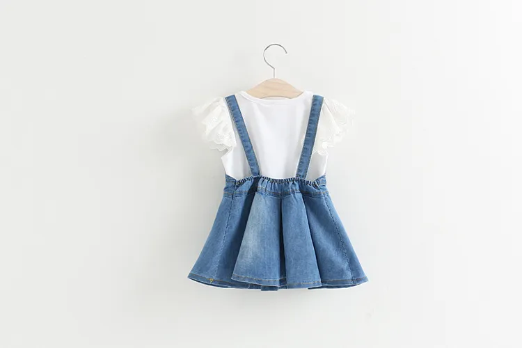 2017 mooie kleine meisje baby kleding kinderen jurk witte kant-collared blouse + strik overalls rok 2 stks outfit set 1-6t