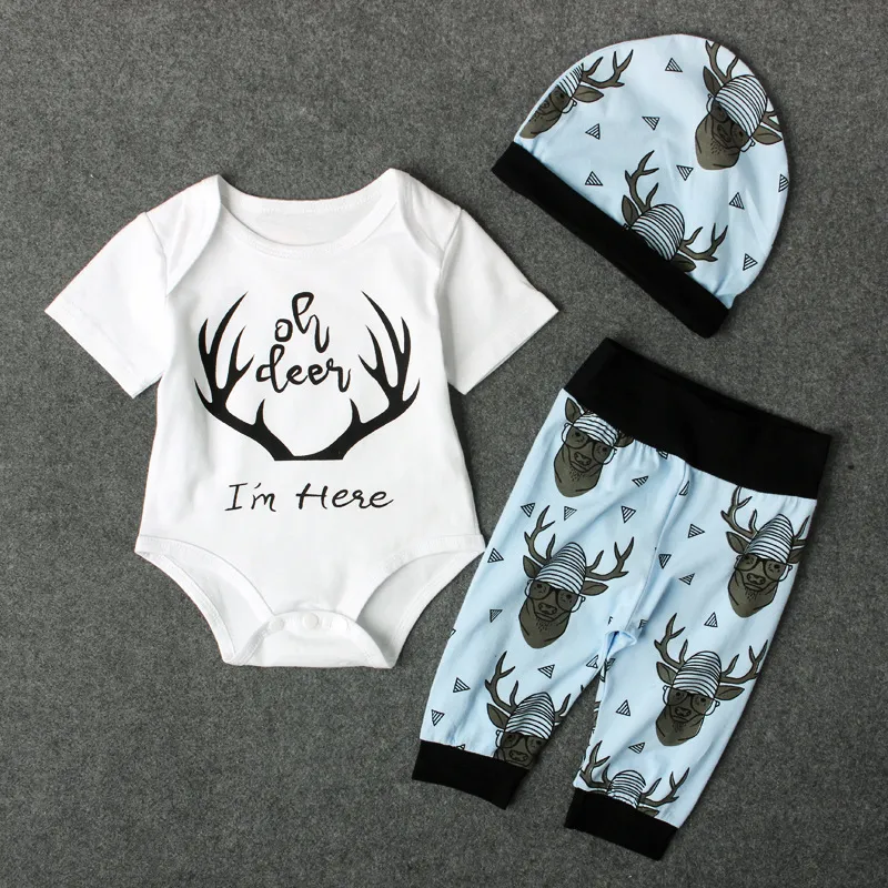 Neugeborenes Baby-Kleidung, Weihnachts-Outfits, Baby-Jungen-Kleidung, kurzärmeliger Strampler mit Buchstabenmuster + lange Hose mit Hirschmotiv und Mütze, 3-teiliger Baumwoll-Kinderanzug