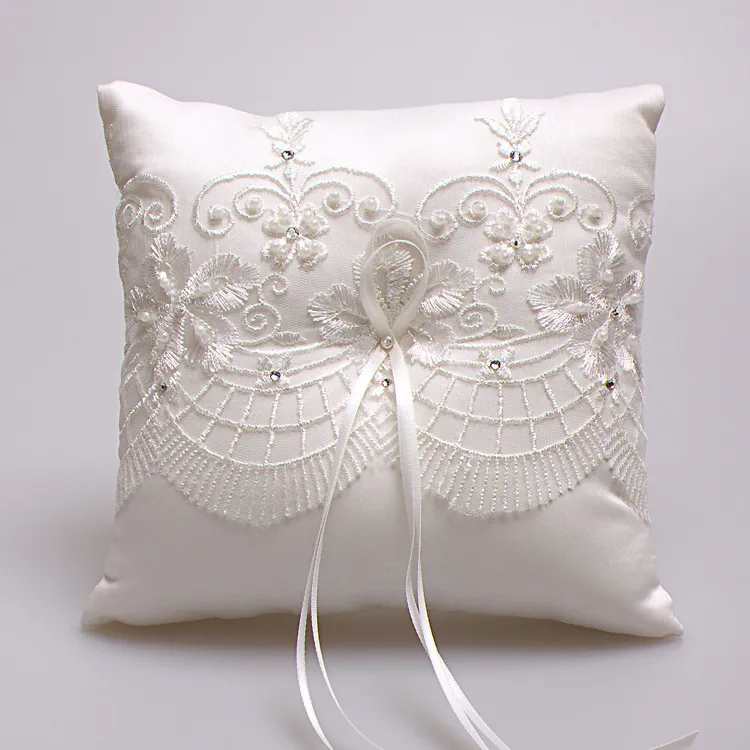 Wedding Ring Pillows 2019 Ny ankomst 9 olika spetsringbärare kuddar för bröllop och bröllopsdag 21cm21cm3277553