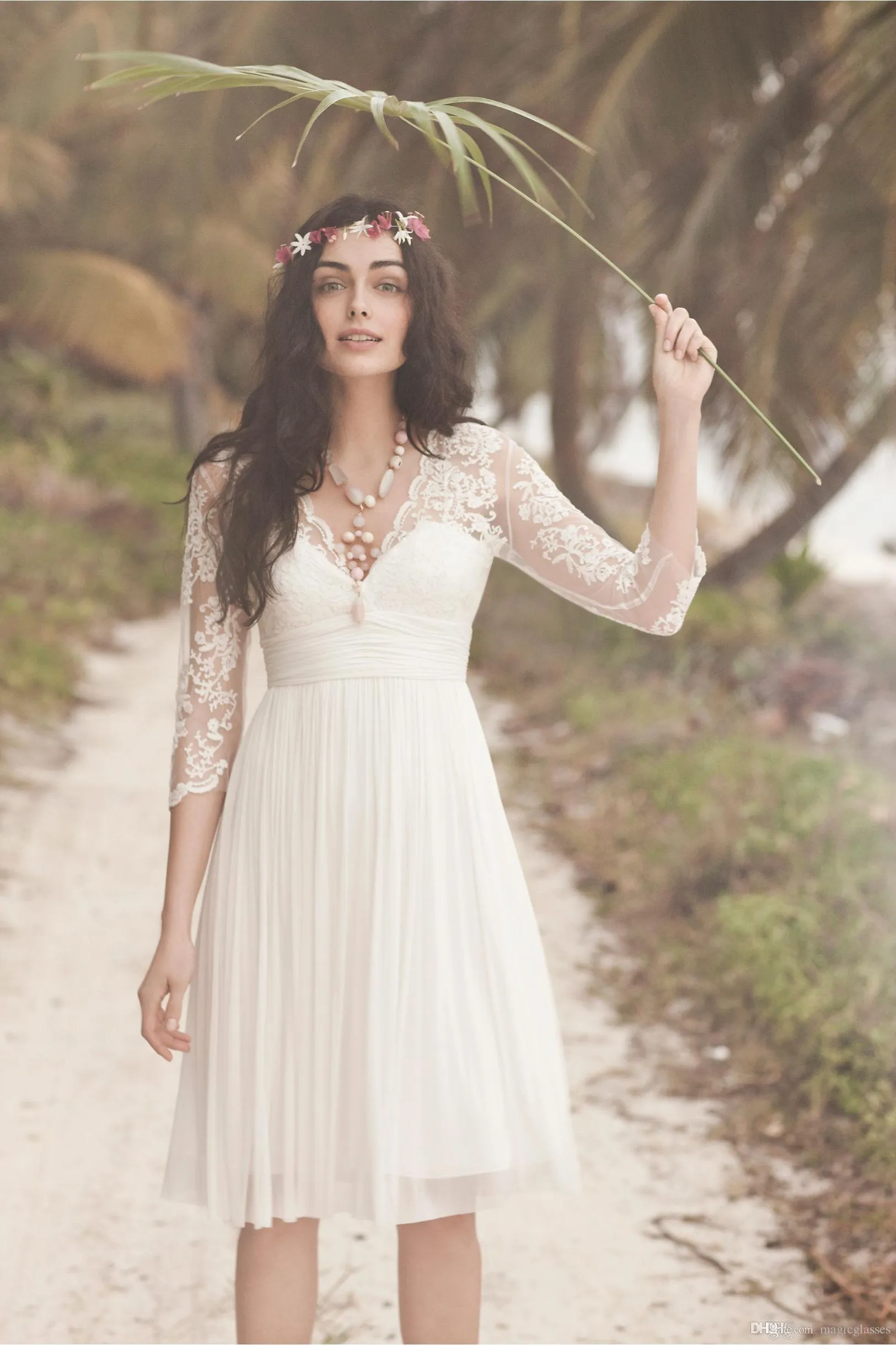 Boho Short Lace Wedding Dresses with Ivory Sheer 3/4 Long Sleeves V Neck Pleated A-Line Knee Length Chiffon Beach Bridal Gowns