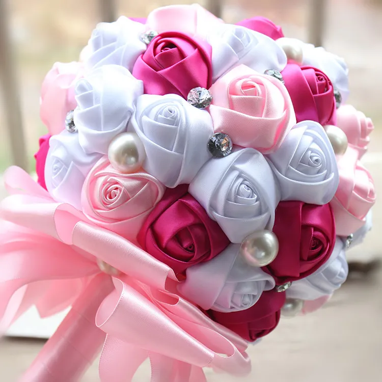 Roze Broche Boeket Boeket Bloemen Als Steun Voor Iemand In Rouw