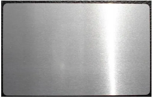 100pcs cartes de visite en métal gravées au laser vierges 3.4x2.1in Thicknes (0.45mm) Ceci est une carte de visite épaisse, l'épaisseur est de 0.45mm,
