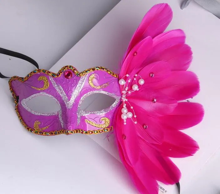 Målade fjädermasker Julmusoleum Masquerade Masks Venetian Princess Masks