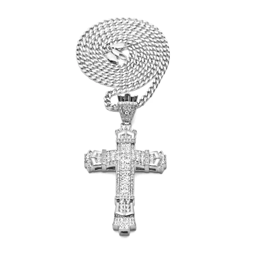 Hot Retro Silver Cross Charm Pendant Full Ice Out CZ Diamantes simulados Católico Crucifijo Colgante Collar con cadena cubana larga