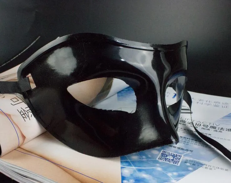 男性と女性のためのハロウィーンダンスパーティーのためのハロウィーンのダンスパーティーのためのヴェネツィアのマスカーレードマスクのマスク