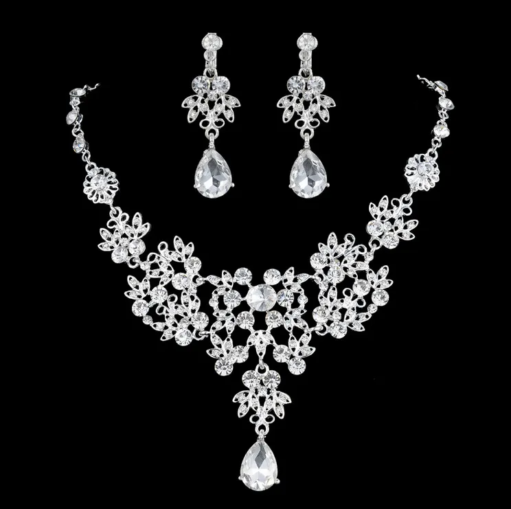 Luxus Blumen Strass Brautschmuck Sets 4 Farben Kristalle Hochzeit Halsketten und Ohrringe für Braut Abschlussball Abend Party Zubehör