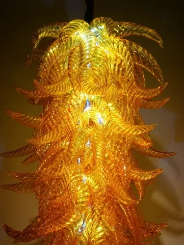 Ljuskronor Samtida gyllene färg blad Långa träd Skulptur LED konstdesign Blåst glas ljuskrona belysning -Girban Brand