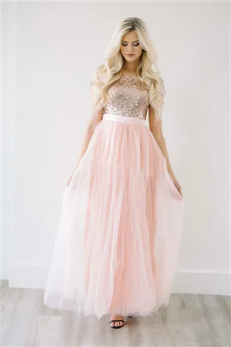 Dernières 2017 Light Peach Tulle Paillettes Top Robes De Demoiselle D'honneur Longue Pas Cher À Manches Courtes Plis Cheville Longueur Demoiselle D'honneur Robes Personnalisé EN10114