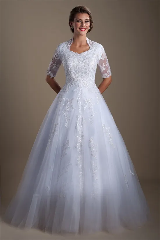 Robe de bal blanche robes de mariée modestes avec demi-manches perles dentelle appliques princesse église robes de mariée formelle élégante Train249Y