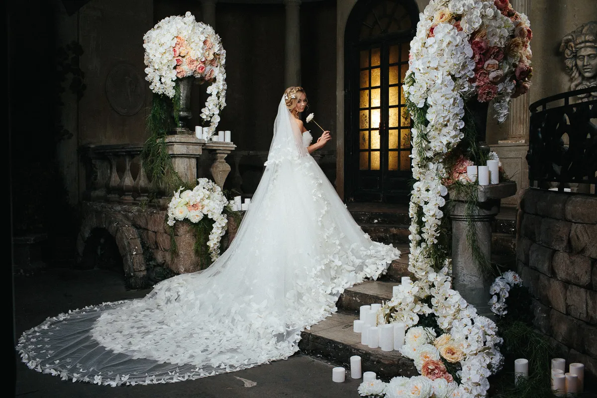 Romantic Speranza Couture Wedding Dresses 2020 Sweetheart Full Appliqued Floral Flowers Cathedral Train Bridal Dress Custom Made Bridal Gown