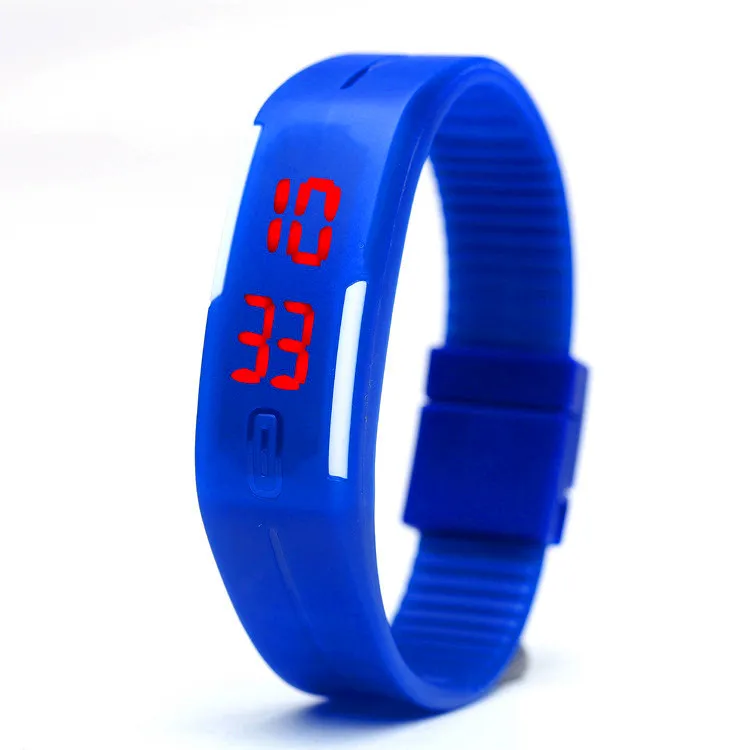 Синие спортивные часы. Синие часы на браслете. Часы Tamer мужские синий браслет.