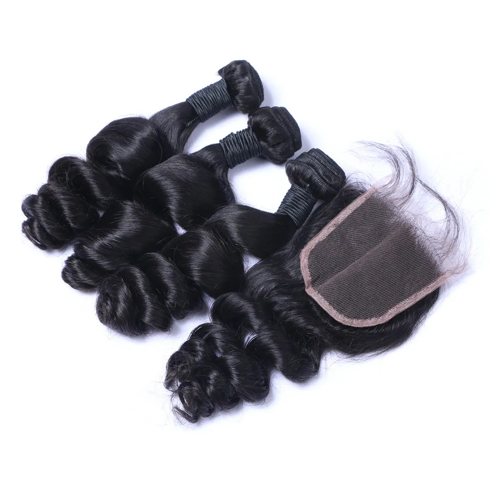 ブラジルのルーズウェーブ3バンドル4x4レースの閉鎖で人間の髪の毛織りダブル横糸染色可能なプリックされた自然のヘアライン