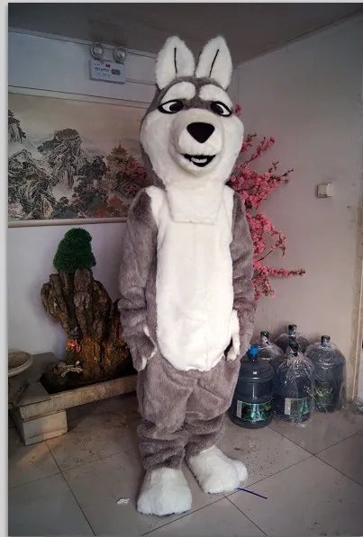 high quality Real Pictures Deluxe Wolf mascot costume fancy carnival costume Character Costume Adult Size factory direct 
