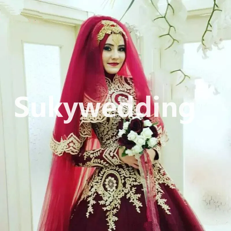 Novos vestidos de casamento muçulmanos bordô com mangas compridas vestidos de baile de casamento africanos com apliques de ouro hijab arábia saudita nupcial dre248j