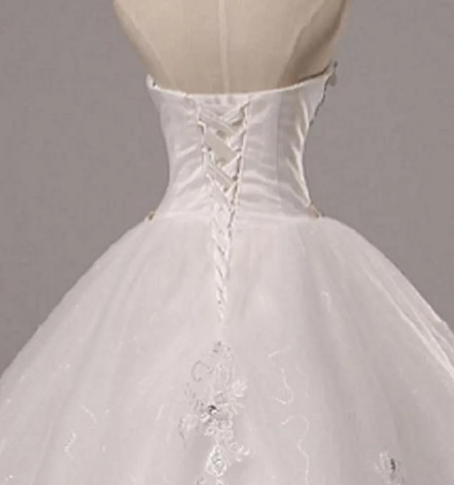 Abito da sposa di lusso con fasciatura, abito da sposa con scollo a cuore, abito da sposa scintillante e brillante, tulle lungo fino al pavimento con applicazioni di perline