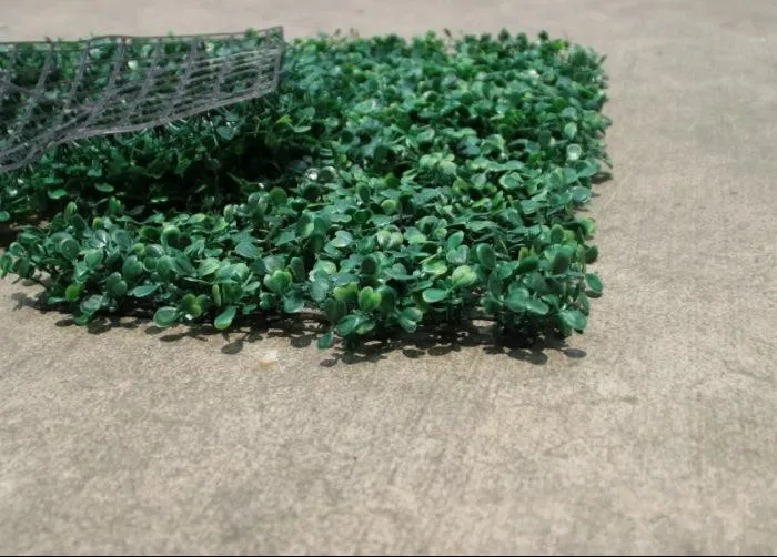 Vente en gros herbe artificielle tapis de buis en plastique arbre topiaire Milan herbe pour jardin, maison, magasin, décoration de mariage Plantes artificielles