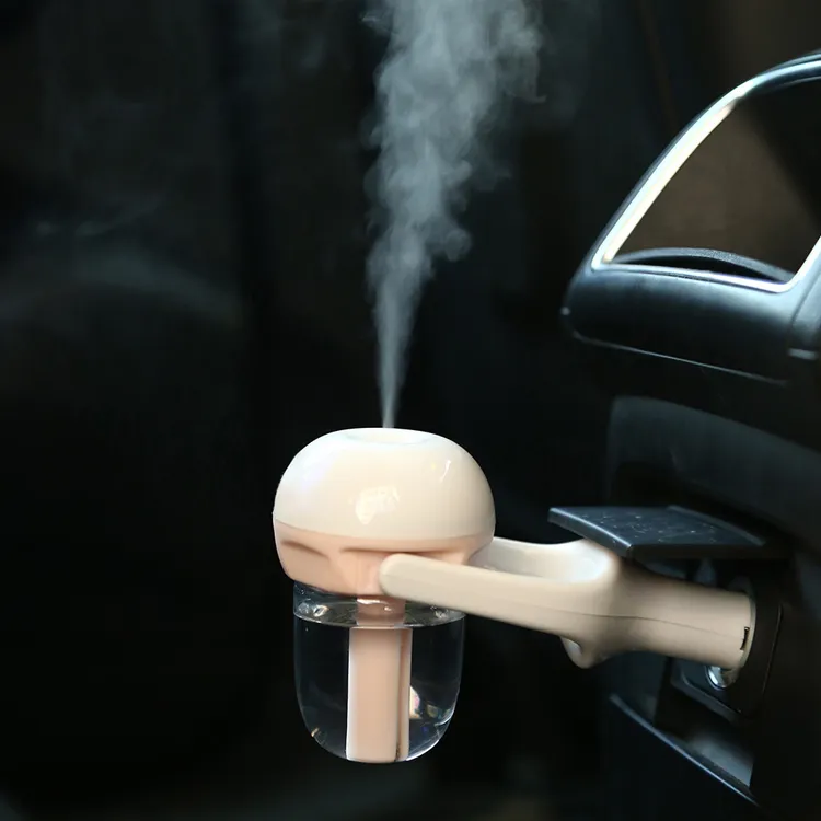 New High Quality Car Plug Air Humidifier PurifierVehicular essential oil ultrasonic humidifier Aroma mist car fragrance Diffu9154204