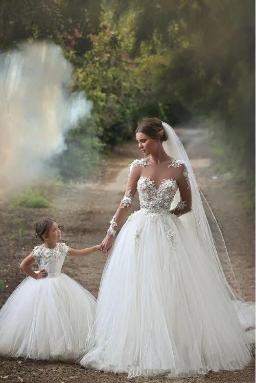 Cinderella Flower Girls Dresses Special Occasion Kids Lace First Communion Gowns White Mother and Daughter Matching Wedding Dresses