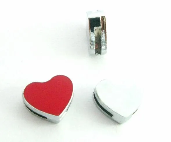 20 50st 8mm Red Heart Slide Charms Diy Eloy Accessories Passar för 8mm armbandsnyckelringar Fashion Jewelrys2262