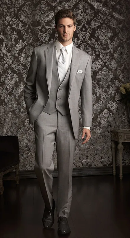 2016 Custom made Mens Açık Gri Takım Elbise Moda Resmi Elbise Erkekler Suit Set erkekler düğün takımları damat smokin (Ceket + Pantolon + Yelek + Kravat)