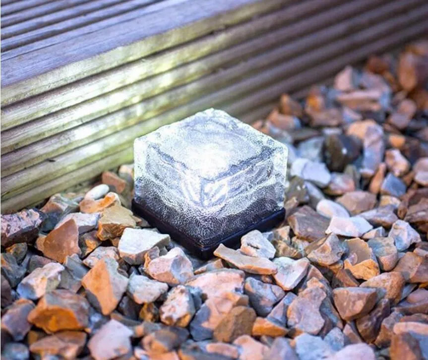 Lâmpada de luz de chão LED solar À prova d'água Vidro fosco cubo quadrado Rochas jardim In-groud para exterior, caminho, estrada, quadrado