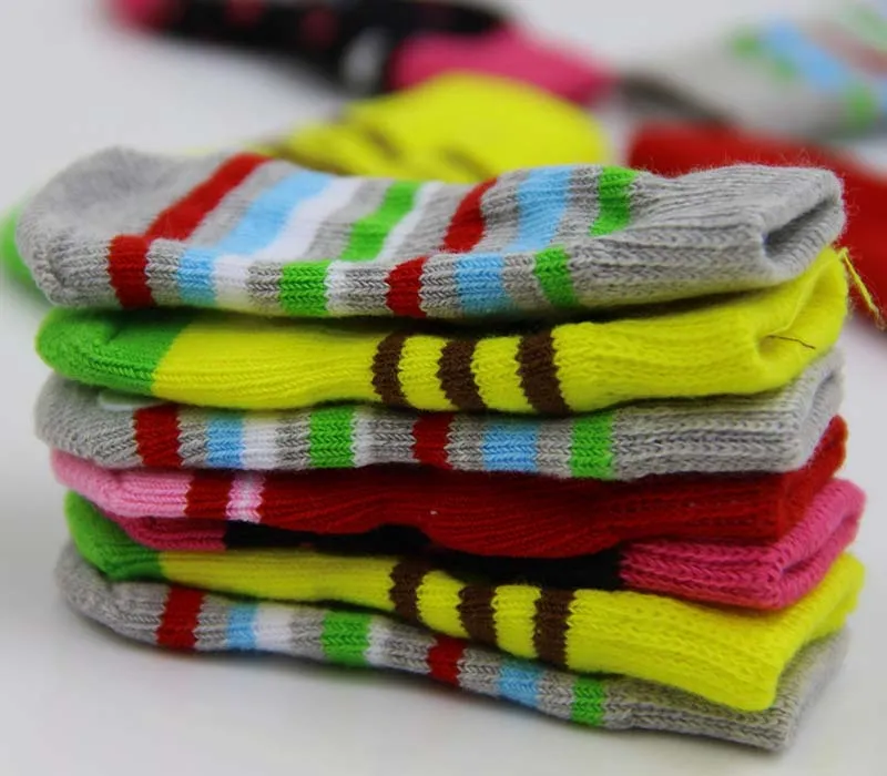 Hot pet dog cat warm socks for winter Cute Puppy Dogs Soft Cotton Anti-slip Knit Weave Sock Dog cat Socks Clothes 