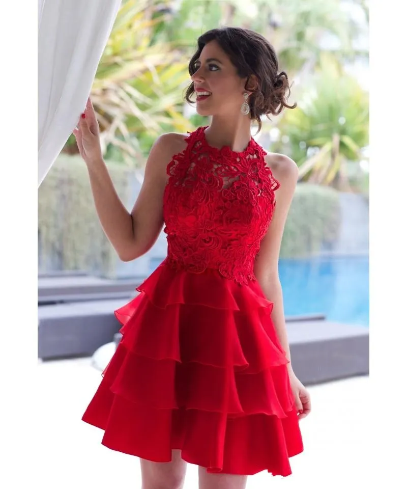 2021 Czarowne Red Cocktail Suknie Vintage Koronki Krótkie Mini Homecoming Suknie Jewel Neck Tiers Organza Długość Kolana Party Party Pagewant Suknie