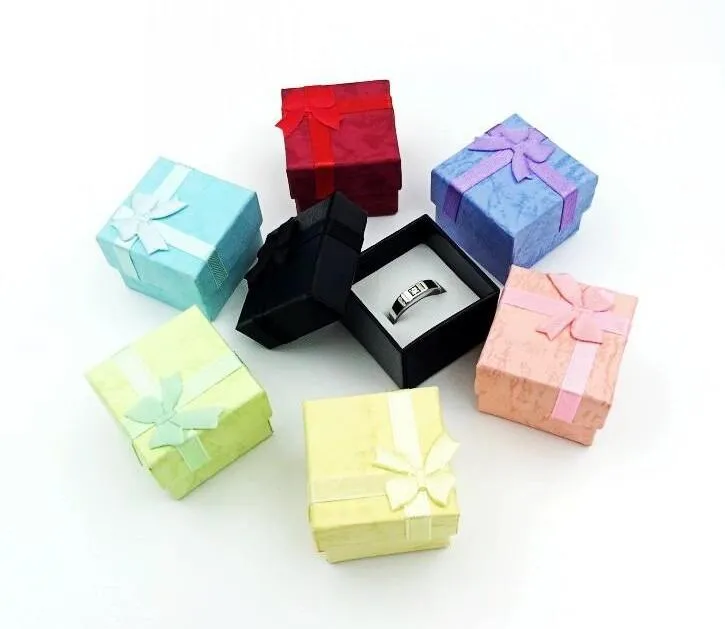 Pinkycolor Square Ring Orecchino Collana Contenitore di gioielli Regalo Present Case Holder Set 4 * 4 * 3 cm Spedizione gratuita 50 pz / lotto