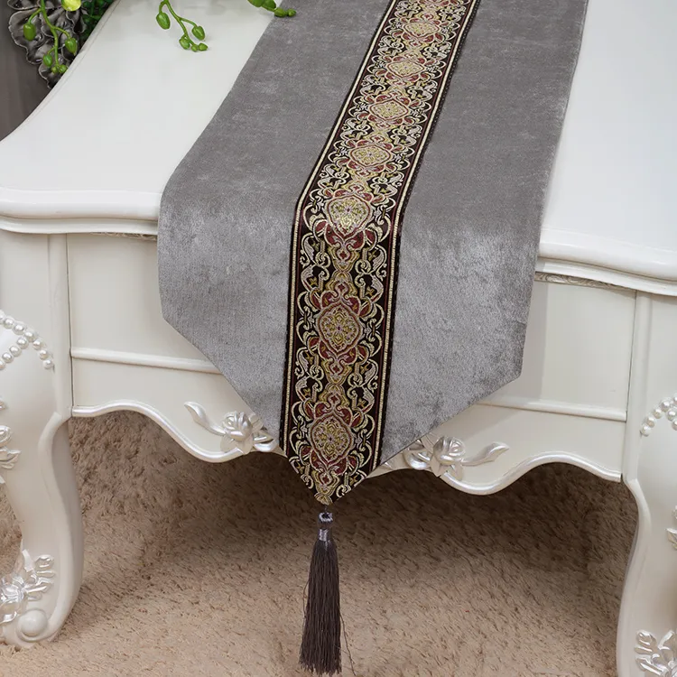 Classic Patchwork Lace Table Runner Velvet Fabric Dining Table Protective Pads Europe American style Rectangle Coffee Table Cloth 200x33 cm