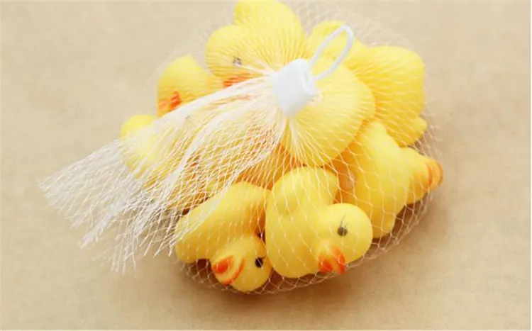 Novos Brinquedos Do Banho Do Bebê de Água Brinquedo brinquedos Sons De Borracha Amarela Patos Crianças Banhar Asas de Natação Praia pato Patos Ducks Presentes 2786