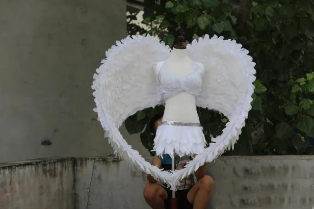 Alas de plumas de ángel blancas de alta calidad de lujo personalizadas, accesorios de COSPLAY para puesta en escena, tiro de boda, rosa, blanco, EMS, envío gratis