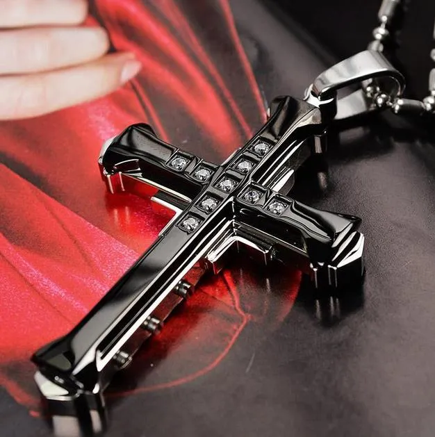 Crucifix Croix Pendentif Collier 18K / Or Rose / Noir Gun Plated / Acier inoxydable Bijoux Religieux De Mode pour les Femmes / Hommes Foi Collier