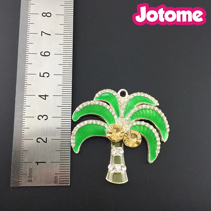 Grüne Kokospalmen-Brosche, Emaille-Strass-Palmen-Anhänger – klobige Halsketten – 42 mm x 45 mm