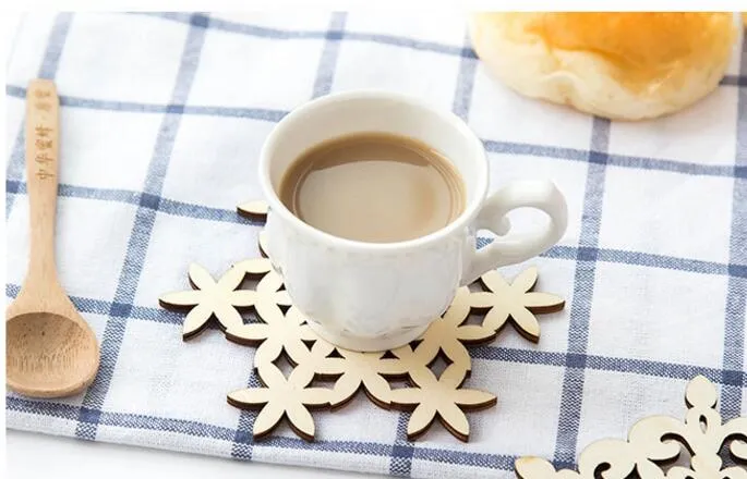 Wooden Snowflake Mug Coasters Holder Chic Drinks Coffee Tea Cup Mat Decor Mats