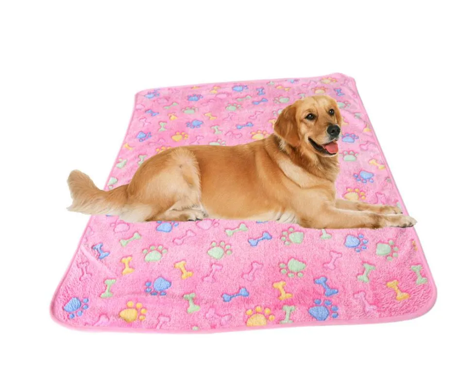 2017新しい3サイズかわいいペット暖かい骨の足の犬の子犬の羊毛の柔らかい毛布のベッドマットの毛布のペット製品秋冬のマット