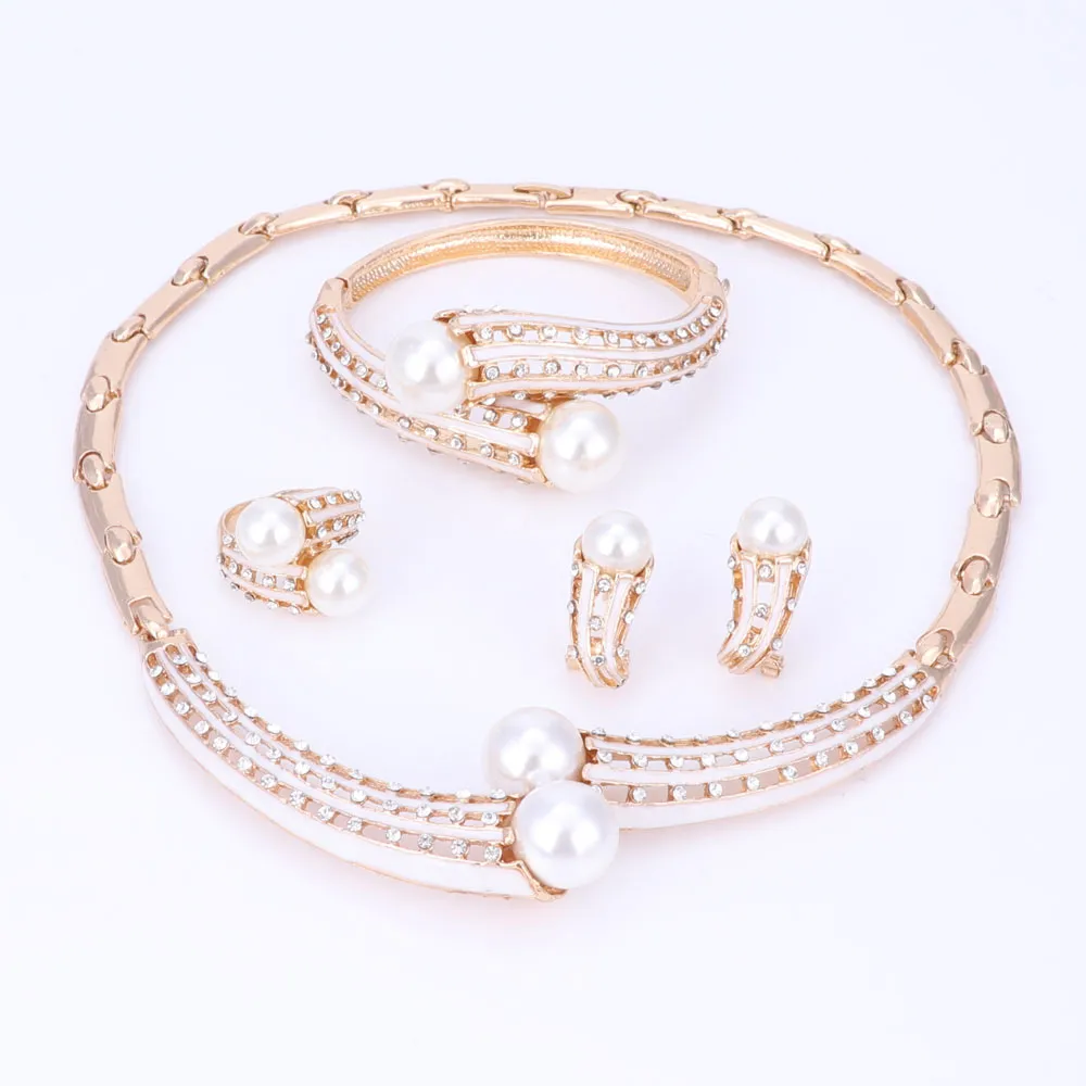 Marke Schmuck Set Vergoldet Schmuck Sets Frauen Hochzeit Zubehör Für Frauen Simulierte Perle Kristall Halskette Ohrringe Set