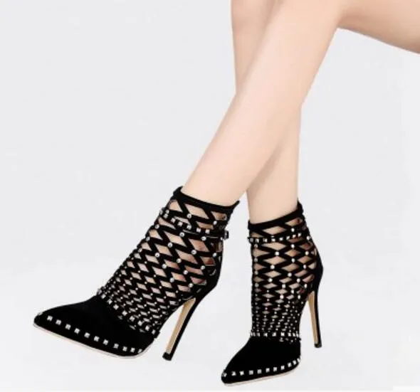 2017 vrouwen sandalen laarzen dunne hiel snijdingen uit laarzen punt teen spike stud booties fretwork party schoenen vrouwen dunne hak jurk schoen mujer boten