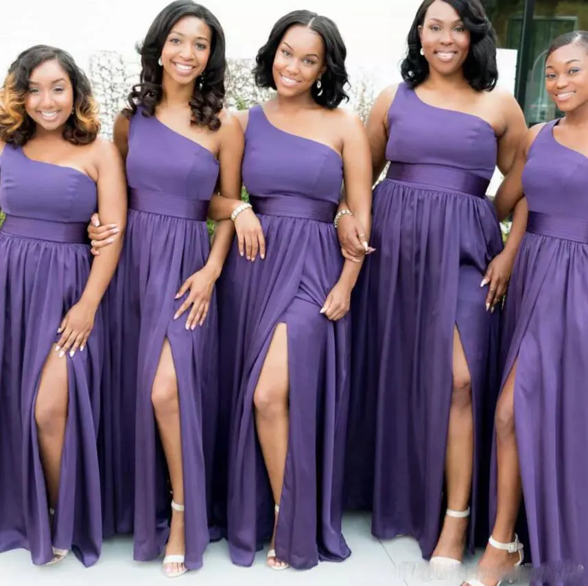 Grape Purple One Shoulder Bridesmaid Dresses Sash Floor Length Side Split Wedding Guest Dress Pleats Simple Bridesmaid Gowns Cheap