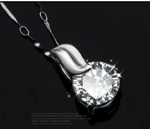 Pendant Necklace for Women Diamond Cubic Zircon 925 Sterling Silver Plated Love Pendant Necklace for Wedding Dress Party Jewelry Designs