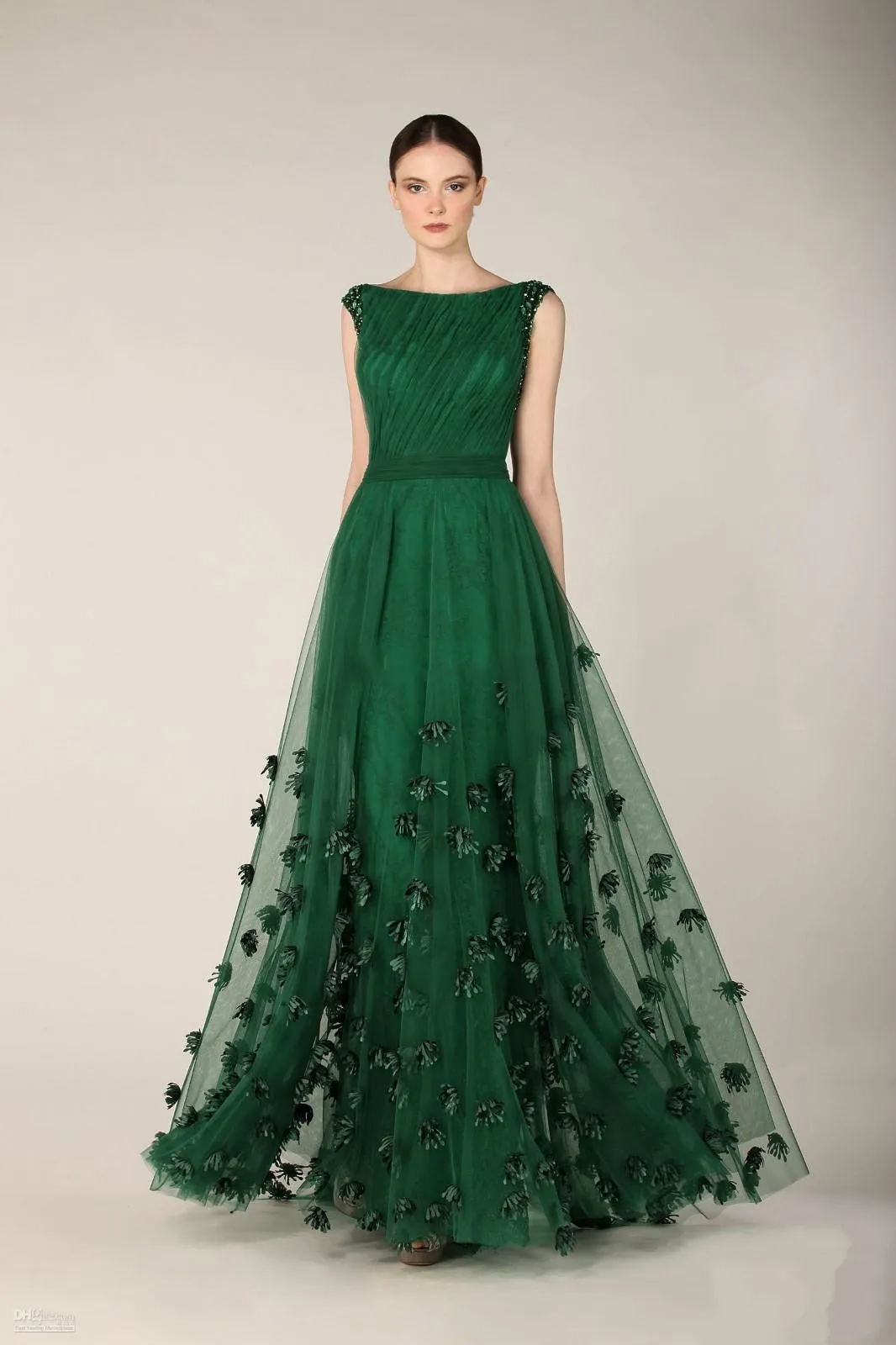 À la mode Zuhair Murad Robes De Soirée 2019 Vert Émeraude Tulle Cap Manches Robes De Soirée Femmes Personnalisé Robe De Bal Formelle Robes De Tapis Rouge