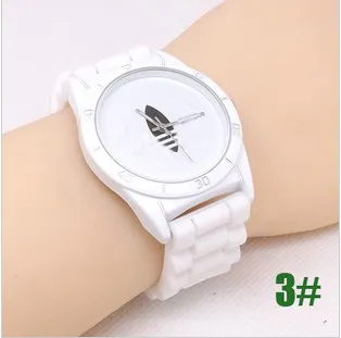 2017 Fashion Clover Women Watches Męskie liście unisex 3 liście dilik w stylu liści silikonowy pasek analogowy kwarc na rękę świąteczną gif253h