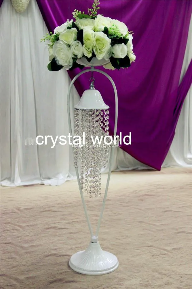 Hochwertige Tafelaufsätze mit Kristall-Blumenschale für Hochzeitsdekorationen
