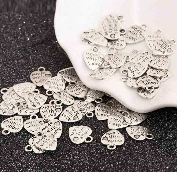 / en alliage de zinc plaqué argent antique MADE WITH LOVE Heart Charms Pendentifs Résultats de bijoux pour collier Braclets 12x10mm
