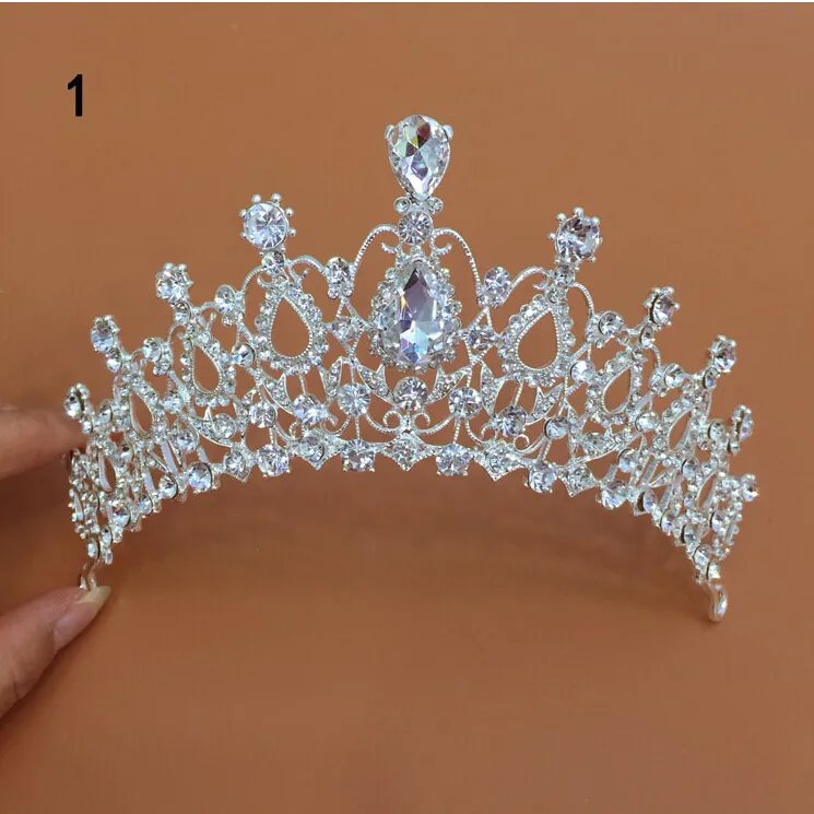 Nowy przylot luksus różny typy ślubne Tiaras Diamond Cryatal Empire Crown Bridal Pałąk do biżuterii Bride Party Dostęp 2146