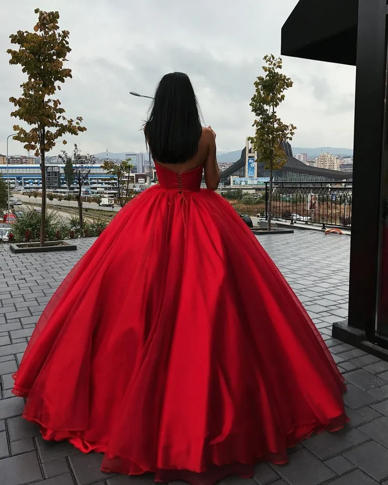 Elegant Satin Red Sweetheart Ball Gown Prom Kleider 2024 Bodenlange Abendkleider Von 105 91 DHgate