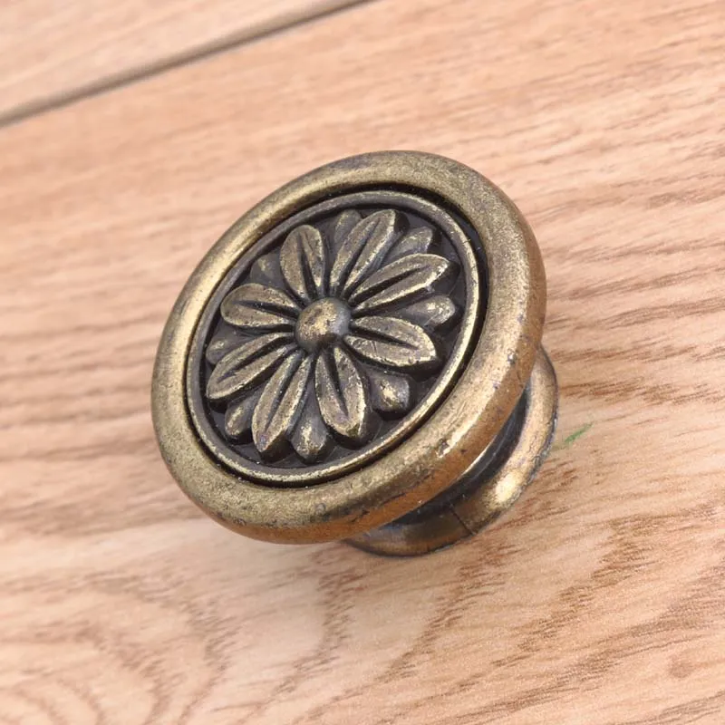 Dia 40mm antika pirinç çekmecesi mutfak dolabı düğmeleri vintage bronz şifoniyer kapı kolları Knob Rustico Retro Mobilya Knobs256g