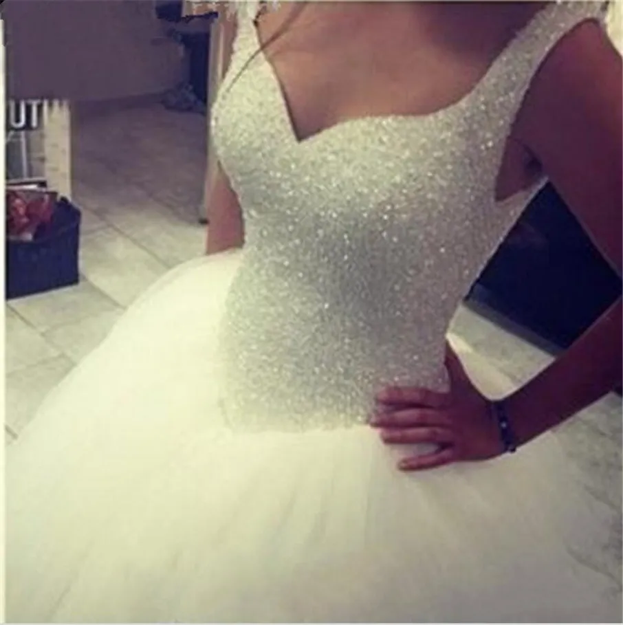 Shining Luxury Straps White Crystals Ball Gown Wedding Dress Beading Tulle Vestido De Noiva Bridal Gowns Wedding Gowns