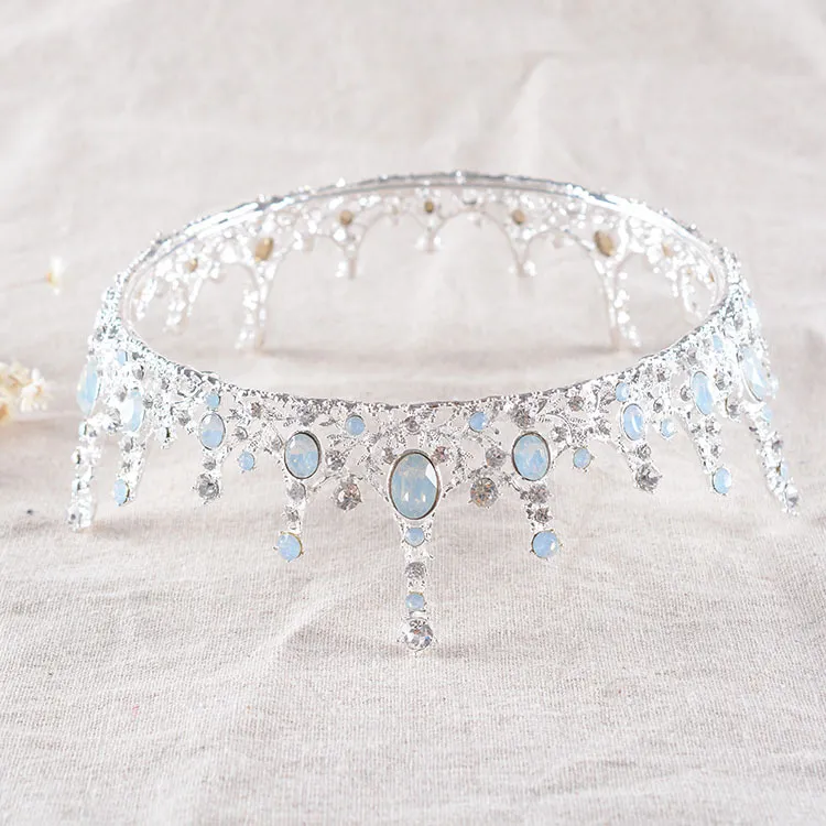 Impresionantes cristales blancos plateados Tiaras y coronas de boda completas Accesorios de tiaras nupciales Tiaras nupciales barrocas vintage Coronas H07